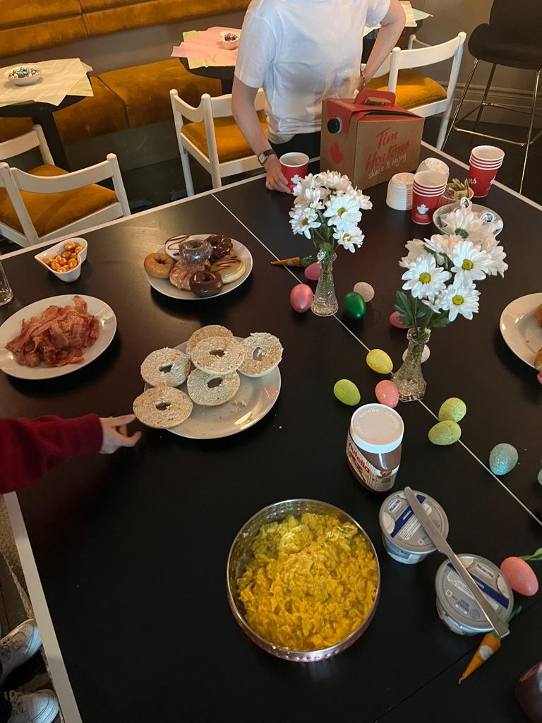 Easter Sunday brunch student apartment Montreal